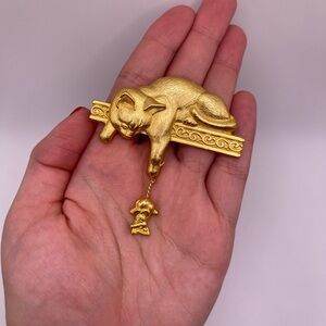 Vintage Gold-Tone Cat and Mouse Brooch NWOT